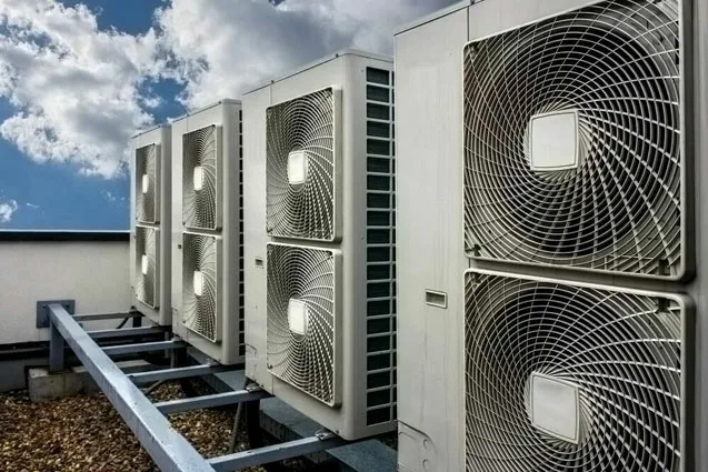 Instalación de aire acondicionado por conducto o para comercios en Barcelona. ¡Garantizamos eficiencia y confort para tu negocio!
